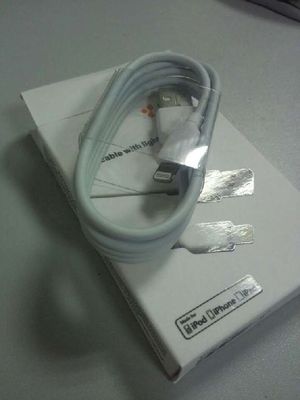 苹果MFi认证iPhone 5 Lightning数据线 品质与兼容的明智之选
